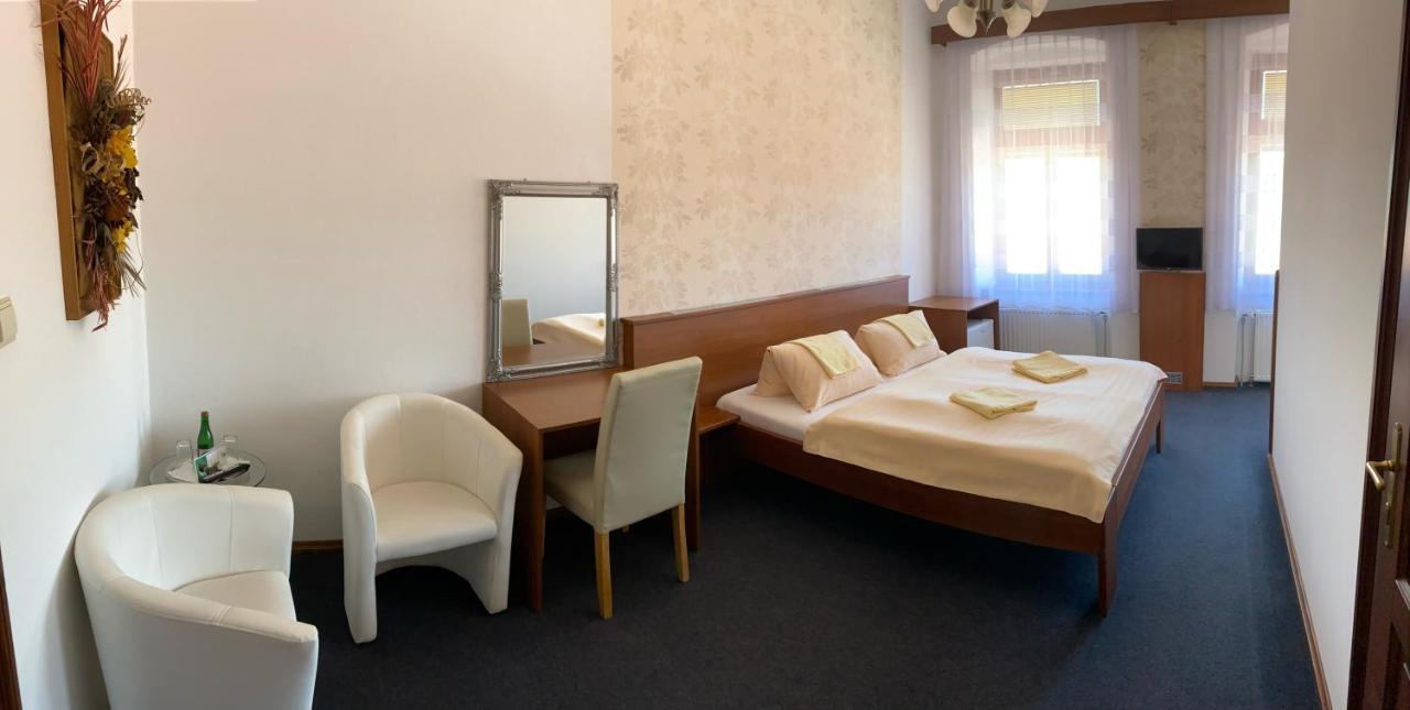 Pension Falko Český Krumlov Esterno foto