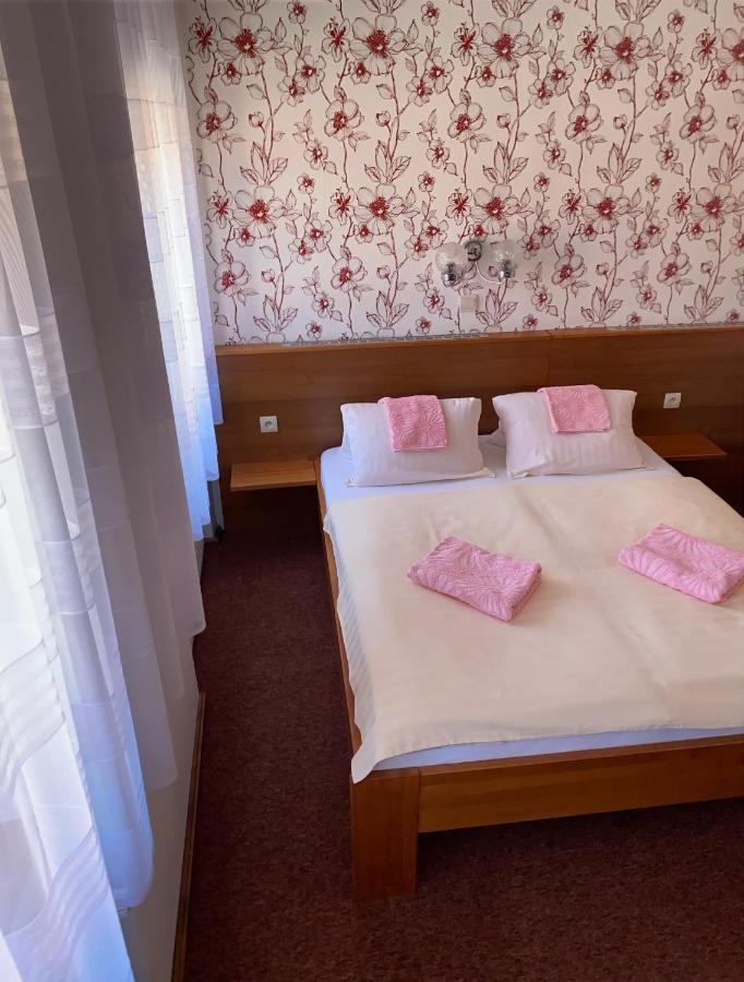 Pension Falko Český Krumlov Esterno foto
