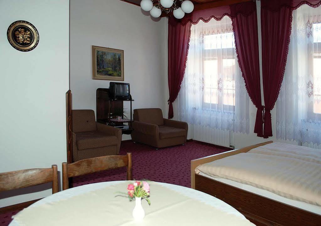Pension Falko Český Krumlov Esterno foto